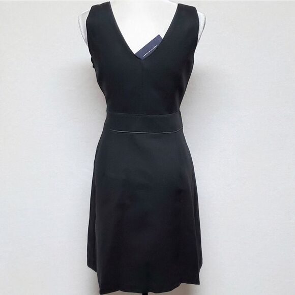 TOMMY Hilfiger Black Diamond Texturex Sleeveless V-neck Fitted Waist Shift Dress - Picture 9 of 13